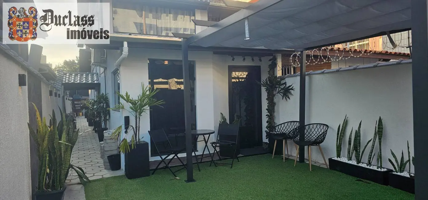 Foto 2 de Casa com 4 quartos à venda, 100m2 em Ubatuba - SP