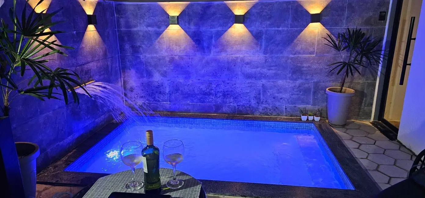 Foto 1 de Casa com 4 quartos à venda, 100m2 em Ubatuba - SP