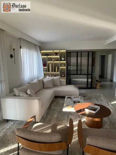 Apartamento com 3 quartos à venda, 250m2 em Vila Andrade, São Paulo - SP - imagem 4 Foto 4 de Apartamento com 3 quartos à venda, 250m2 em Vila Andrade, São Paulo - SP