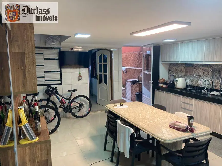 Sobrado com 4 quartos à venda, 320m2 em São João Clímaco, São Paulo - SP - imagem 7 Foto 7 de Sobrado com 4 quartos à venda, 320m2 em São João Clímaco, São Paulo - SP