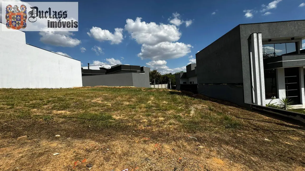 Foto 1 de Terreno / Lote à venda, 374m2 em Indaiatuba - SP