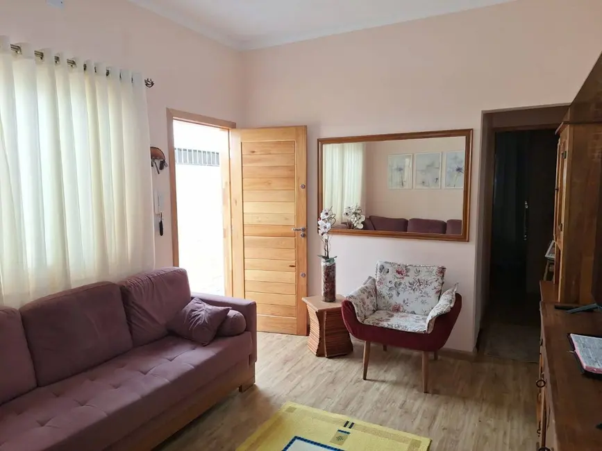 Foto 3 de Casa com 3 quartos à venda, 125m2 em Aviação, Praia Grande - SP