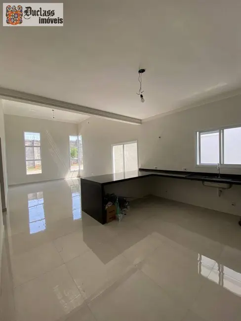 Foto 6 de Casa com 5 quartos à venda, 260m2 em Parque das Laranjeiras, Itatiba - SP