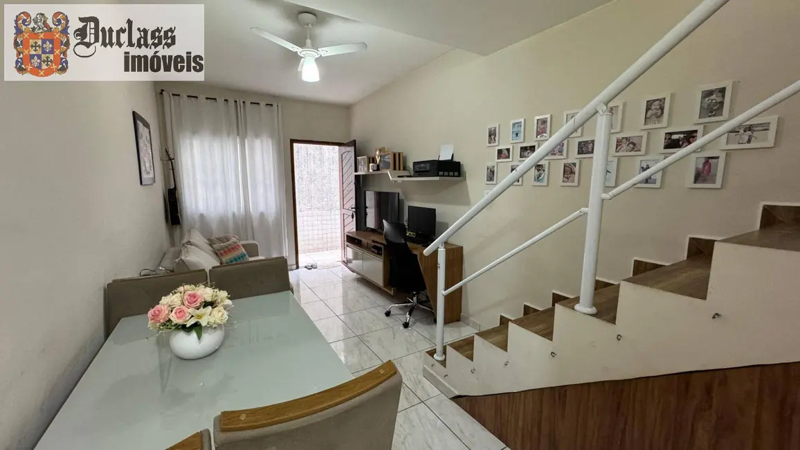 Foto 2 de Sobrado com 2 quartos à venda, 62m2 em Praia Grande - SP