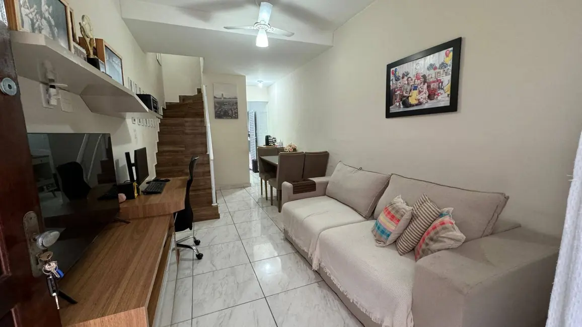 Foto 1 de Sobrado com 2 quartos à venda, 62m2 em Praia Grande - SP