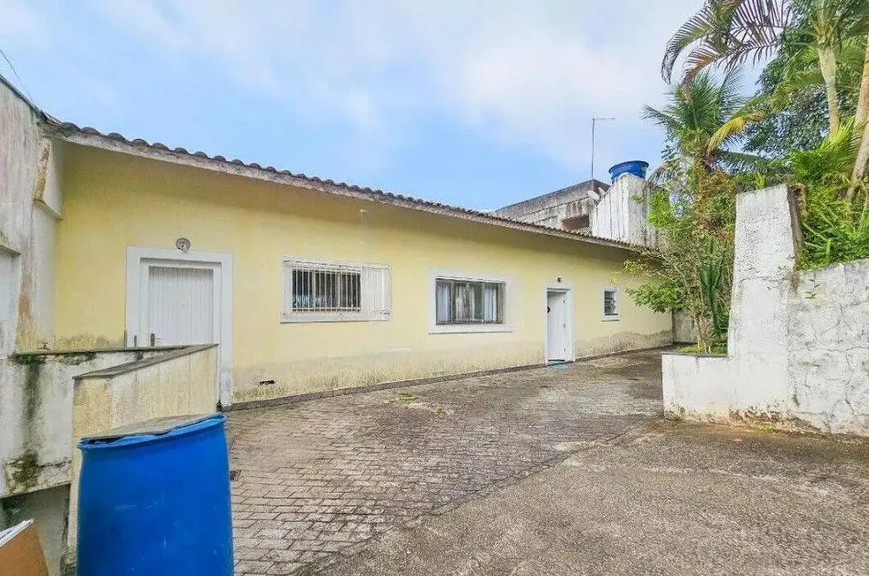 Foto 8 de Casa com 5 quartos à venda, 300m2 em Guaruja - SP
