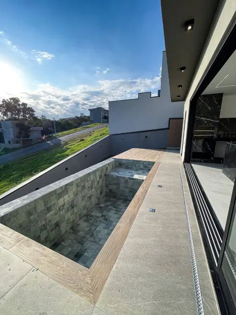 Sobrado com 3 quartos à venda, 238m2 em Vila Pagano, Valinhos - SP - imagem 9 Foto 9 de Sobrado com 3 quartos à venda, 238m2 em Vila Pagano, Valinhos - SP