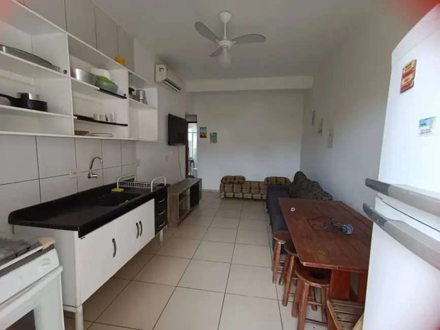 Foto 3 de Sobrado com 2 quartos à venda, 82m2 em Ubatuba - SP