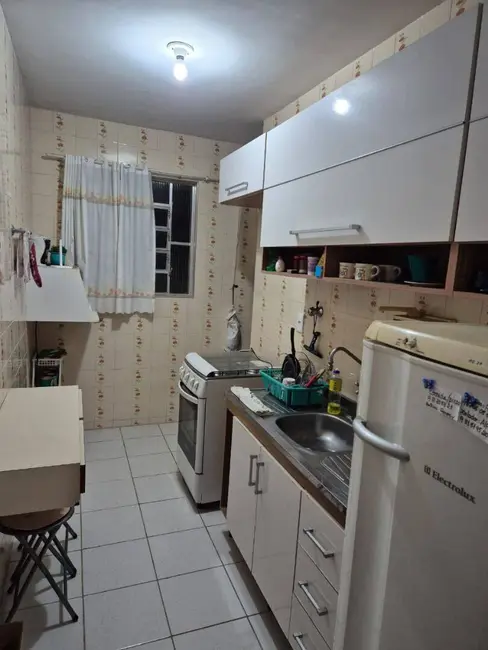 Foto 6 de Apartamento com 2 quartos à venda, 40m2 em Indaiá, Caraguatatuba - SP