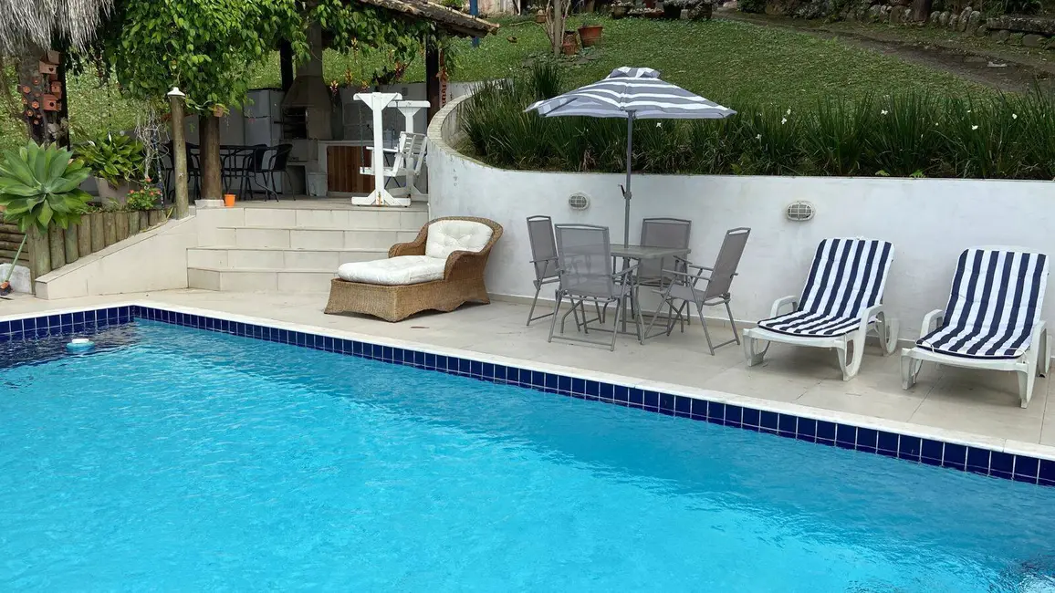 Foto 3 de Casa com 5 quartos à venda, 290m2 em Prainha, Caraguatatuba - SP