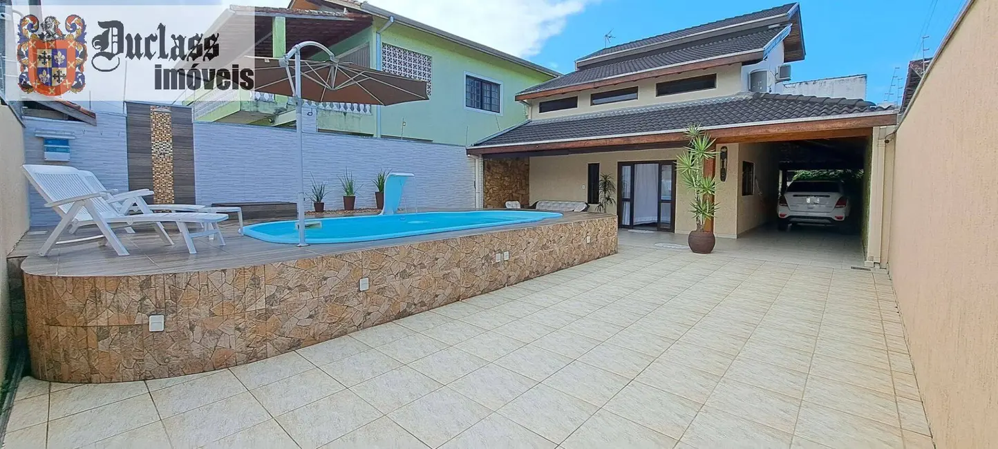 Foto 2 de Sobrado com 4 quartos à venda, 246m2 em Indaiá, Caraguatatuba - SP