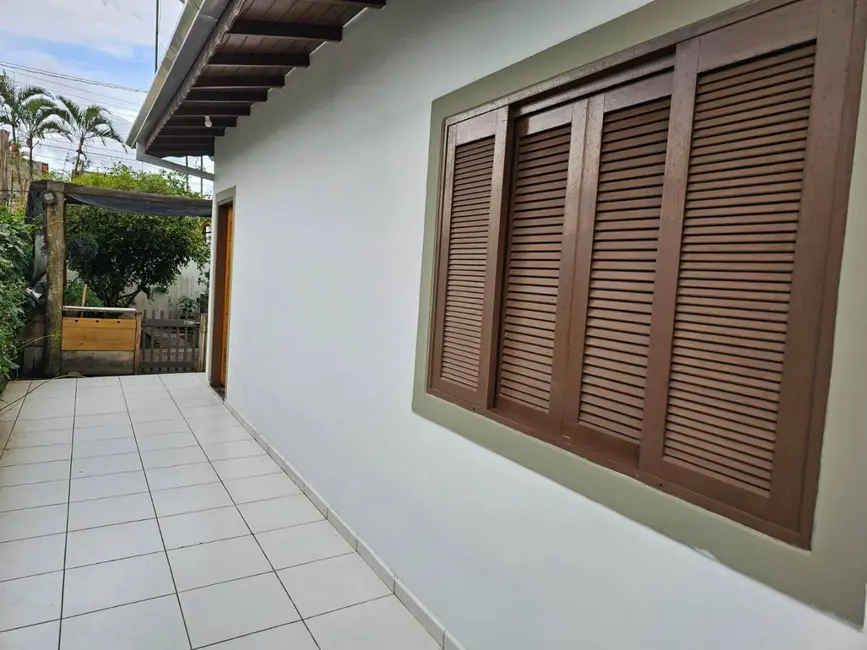Foto 9 de Casa com 1 quarto à venda, 80m2 em Massaguaçu, Caraguatatuba - SP