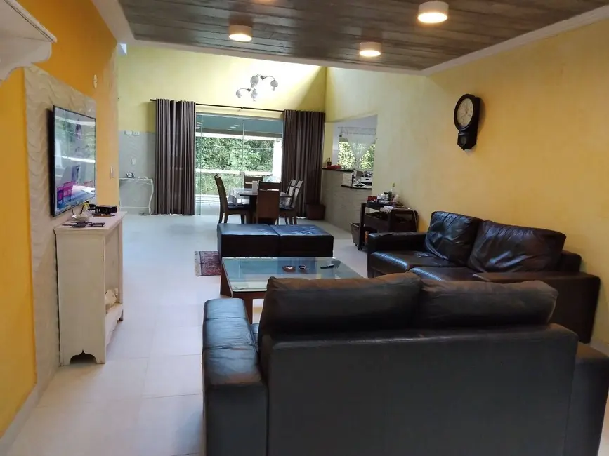 Foto 7 de Sobrado com 4 quartos à venda, 158m2 em Bertioga - SP