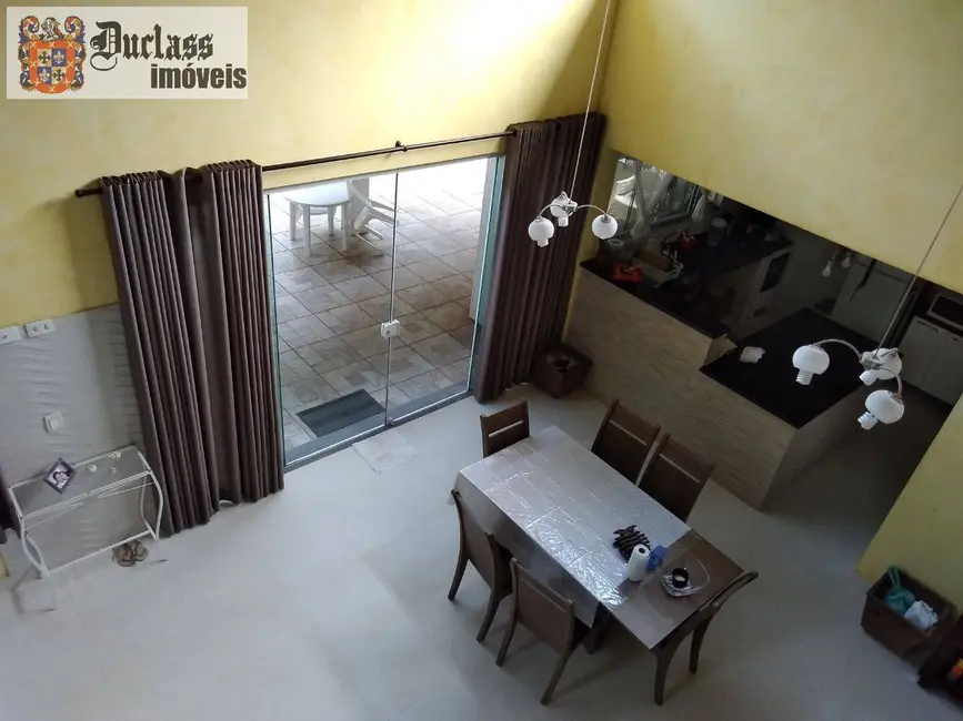 Sobrado com 4 quartos à venda, 158m2 em Bertioga - SP - imagem 9 Foto 9 de Sobrado com 4 quartos à venda, 158m2 em Bertioga - SP