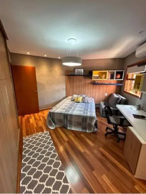 Foto 6 de Casa com 3 quartos à venda, 260m2 em Santa Cruz, Valinhos - SP