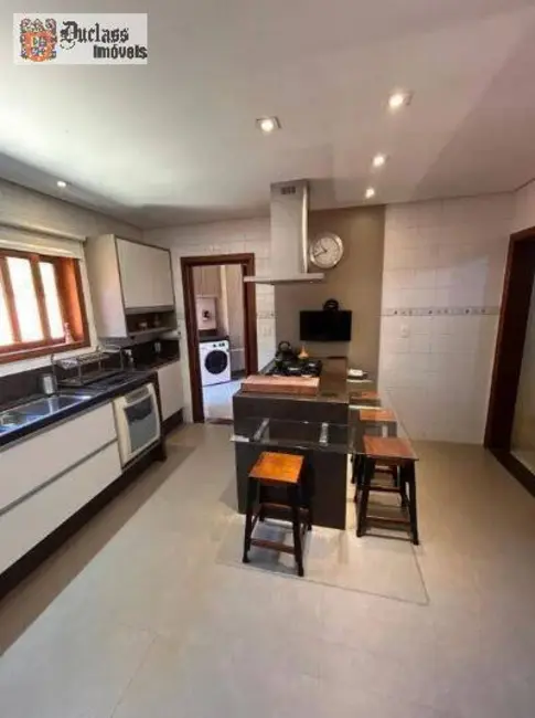 Casa com 3 quartos à venda, 260m2 em Santa Cruz, Valinhos - SP - imagem 9 Foto 9 de Casa com 3 quartos à venda, 260m2 em Santa Cruz, Valinhos - SP