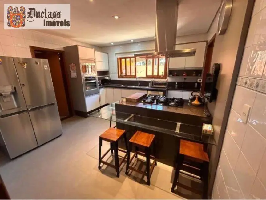 Casa com 3 quartos à venda, 260m2 em Santa Cruz, Valinhos - SP - imagem 8 Foto 8 de Casa com 3 quartos à venda, 260m2 em Santa Cruz, Valinhos - SP