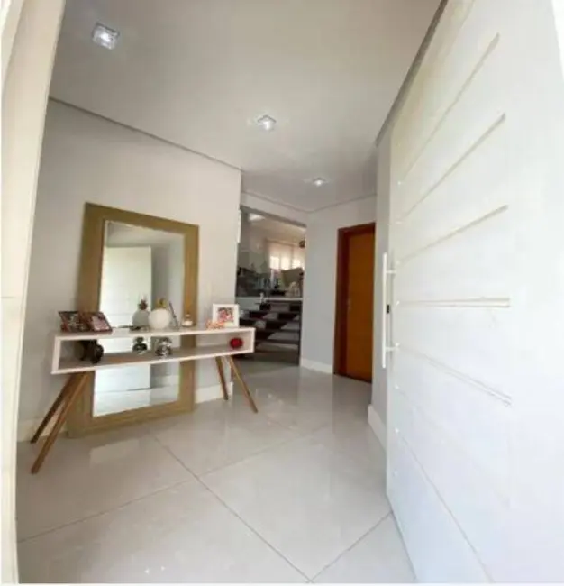 Foto 4 de Sobrado com 3 quartos à venda, 236m2 em Bosque, Vinhedo - SP