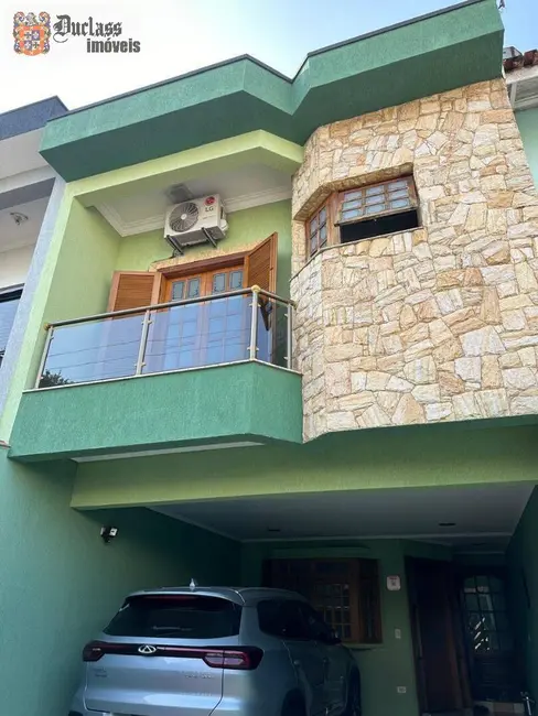 Foto 2 de Sobrado com 3 quartos à venda, 195m2 em Vila Camilópolis, Santo Andre - SP