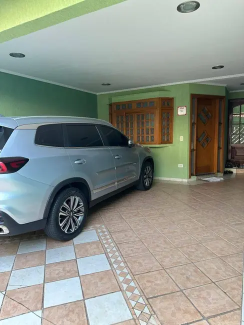 Foto 3 de Sobrado com 3 quartos à venda, 195m2 em Vila Camilópolis, Santo Andre - SP