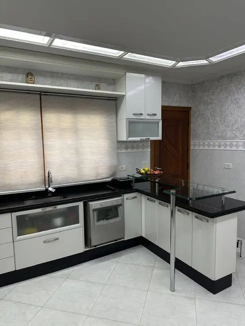 Foto 9 de Sobrado com 3 quartos à venda, 195m2 em Vila Camilópolis, Santo Andre - SP