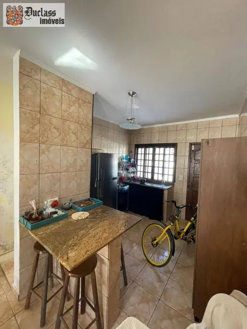 Sobrado com 3 quartos à venda, 178m2 em Peruibe - SP - imagem 6 Foto 6 de Sobrado com 3 quartos à venda, 178m2 em Peruibe - SP