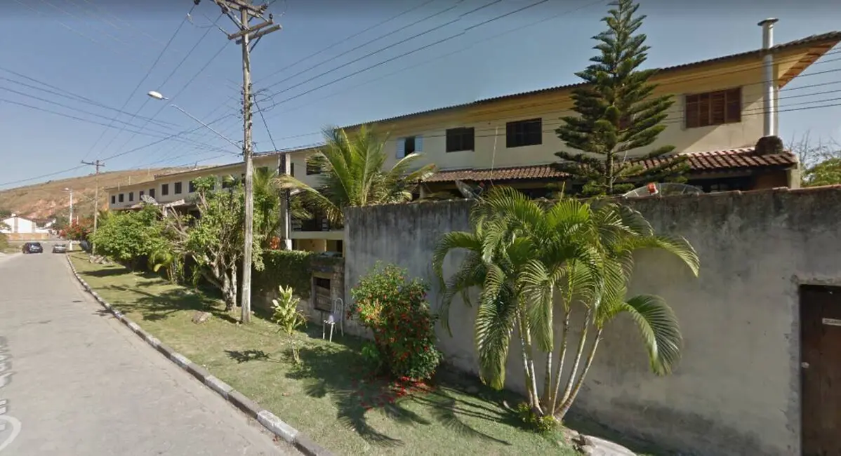 Foto 1 de Sobrado com 3 quartos à venda, 60m2 em Sumaré, Caraguatatuba - SP