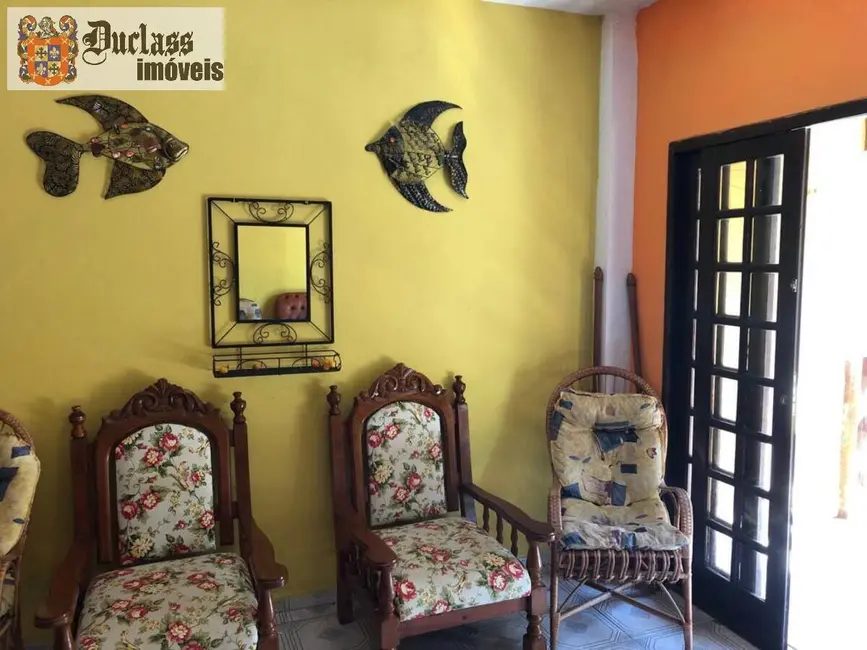 Sobrado com 3 quartos à venda, 60m2 em Sumaré, Caraguatatuba - SP - imagem 4 Foto 4 de Sobrado com 3 quartos à venda, 60m2 em Sumaré, Caraguatatuba - SP