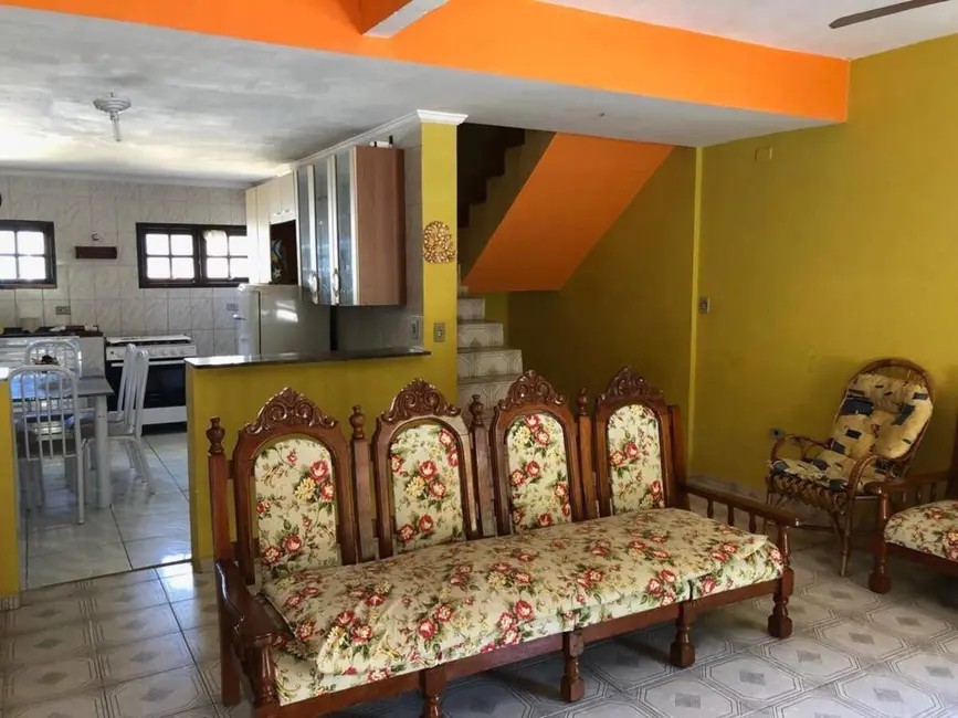 Foto 3 de Sobrado com 3 quartos à venda, 60m2 em Sumaré, Caraguatatuba - SP