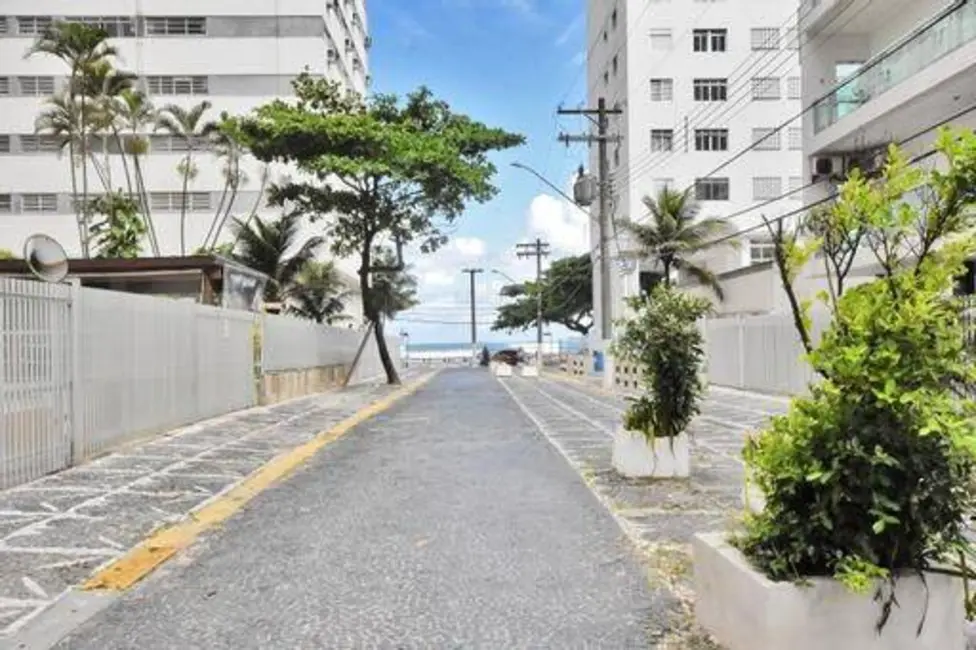 Apartamento com 3 quartos à venda, 120m2 em Guaruja - SP - imagem 2 Foto 2 de Apartamento com 3 quartos à venda, 120m2 em Guaruja - SP