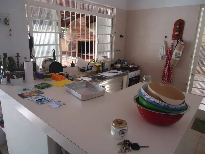 Foto 4 de Casa com 4 quartos à venda, 180m2 em Centro, Bertioga - SP