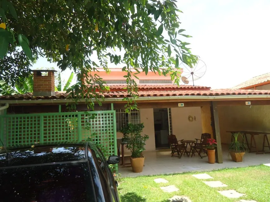 Foto 2 de Casa com 4 quartos à venda, 180m2 em Centro, Bertioga - SP