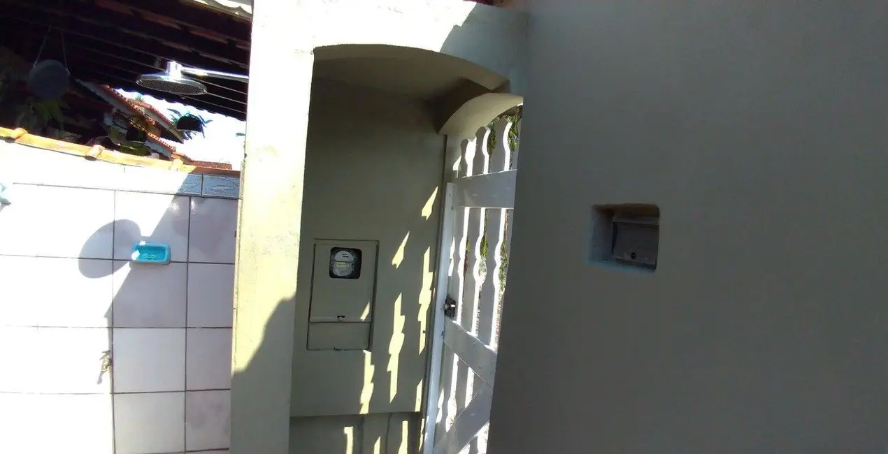 Foto 5 de Casa com 2 quartos à venda, 84m2 em Mongagua - SP