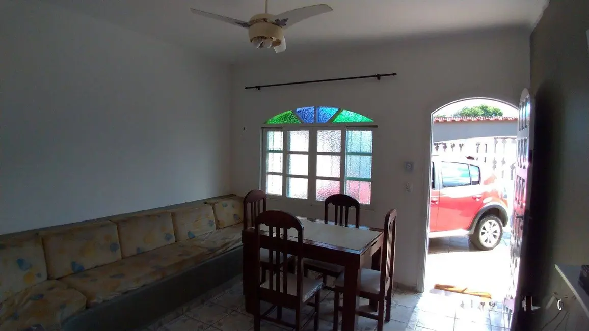 Foto 6 de Casa com 2 quartos à venda, 84m2 em Mongagua - SP