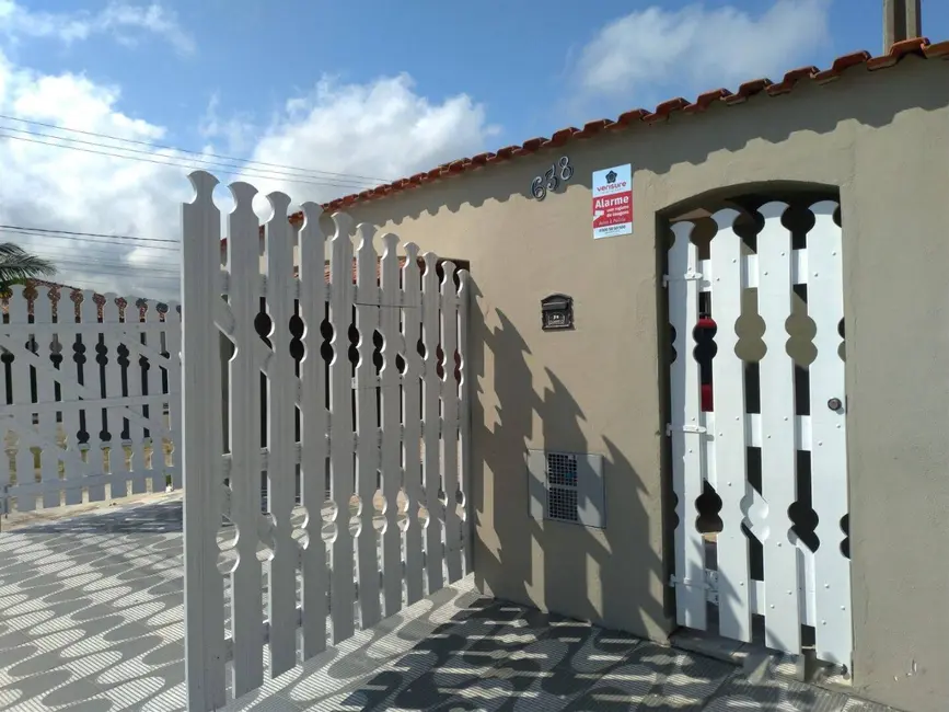 Foto 3 de Casa com 2 quartos à venda, 84m2 em Mongagua - SP