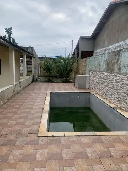 Foto 2 de Casa com 2 quartos à venda, 60m2 em Itanhaem - SP