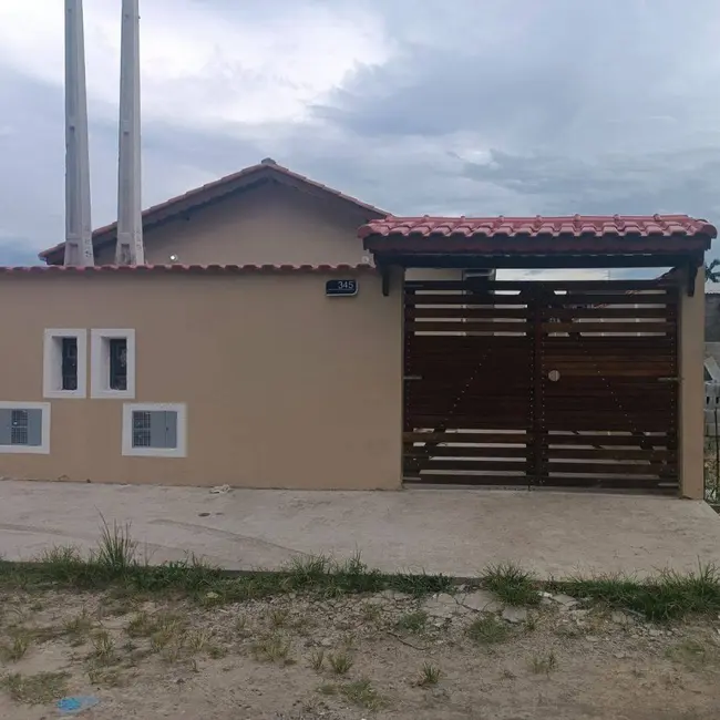 Foto 1 de Casa com 2 quartos à venda, 55m2 em Itanhaem - SP