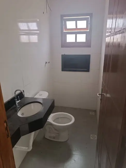 Foto 6 de Casa com 2 quartos à venda, 55m2 em Itanhaem - SP