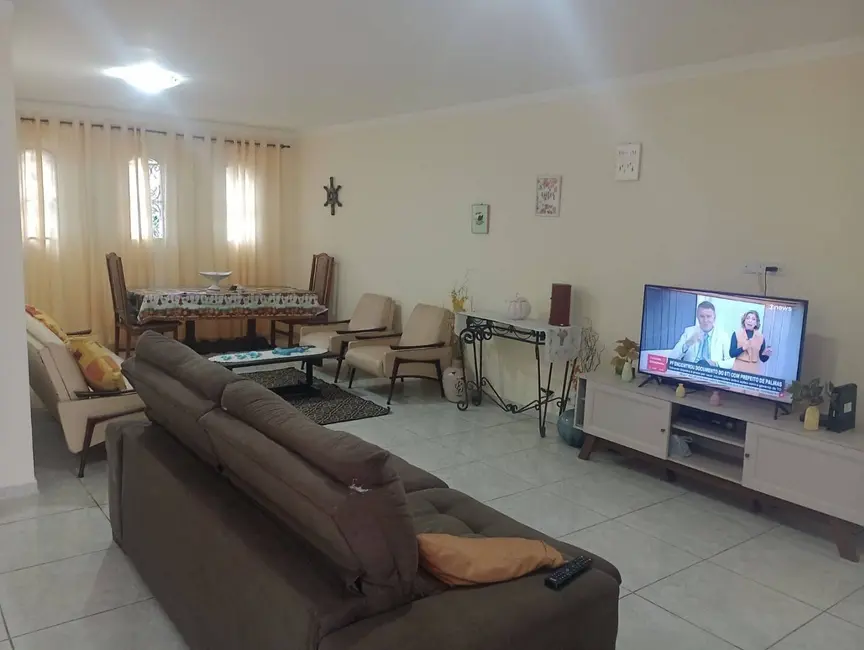 Foto 1 de Casa com 2 quartos à venda, 163m2 em Itanhaem - SP