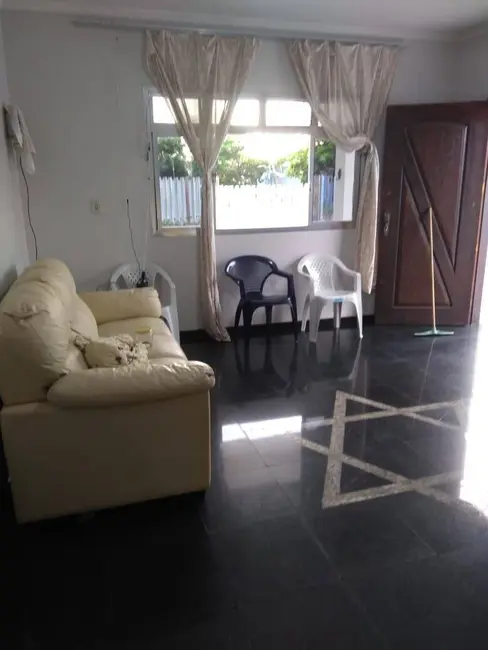 Foto 4 de Casa com 3 quartos à venda, 132m2 em Itanhaem - SP