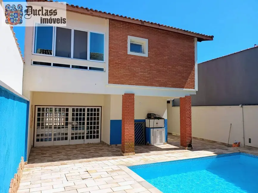 Foto 1 de Sobrado com 6 quartos à venda, 262m2 em Itanhaem - SP