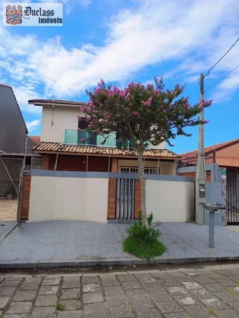 Foto 4 de Sobrado com 6 quartos à venda, 262m2 em Itanhaem - SP