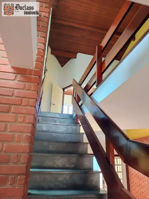 Foto 6 de Sobrado com 6 quartos à venda, 262m2 em Itanhaem - SP