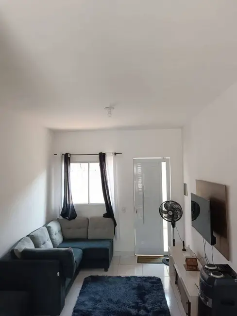 Foto 2 de Casa com 2 quartos à venda, 45m2 em Itanhaem - SP