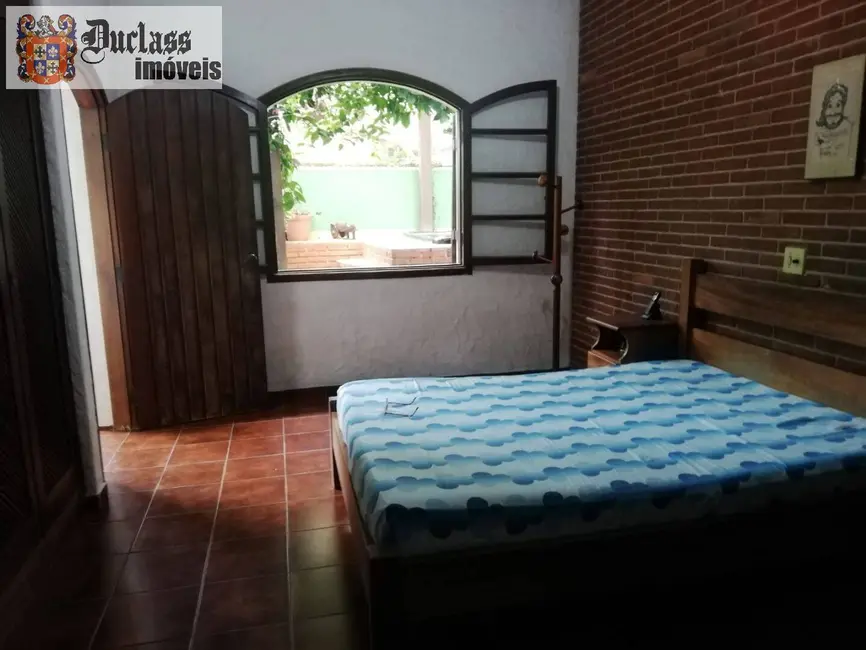 Casa com 4 quartos à venda, 160m2 em Balneário Praia do Pernambuco, Guaruja - SP - imagem 7 Foto 7 de Casa com 4 quartos à venda, 160m2 em Balneário Praia do Pernambuco, Guaruja - SP