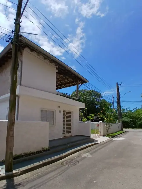 Foto 3 de Sobrado com 4 quartos à venda, 180m2 em Massaguaçu, Caraguatatuba - SP