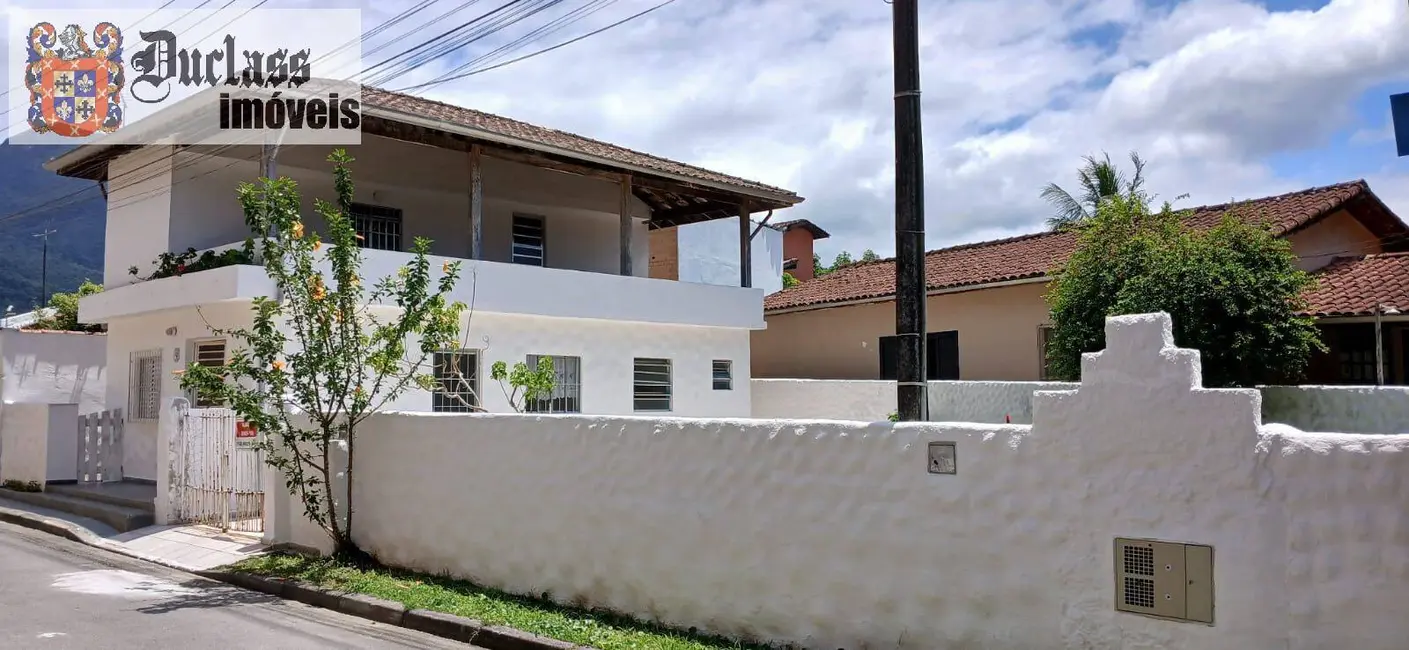 Foto 1 de Sobrado com 4 quartos à venda, 180m2 em Massaguaçu, Caraguatatuba - SP