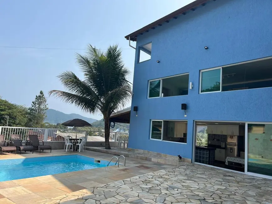 Foto 2 de Sobrado com 4 quartos à venda, 306m2 em Ubatuba - SP