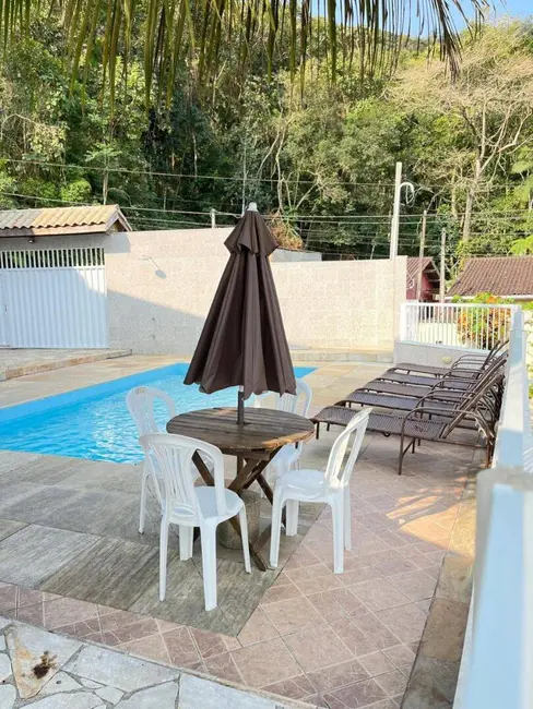 Foto 8 de Sobrado com 4 quartos à venda, 306m2 em Ubatuba - SP