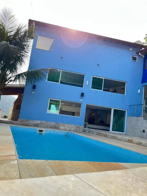 Foto 5 de Sobrado com 4 quartos à venda, 306m2 em Ubatuba - SP